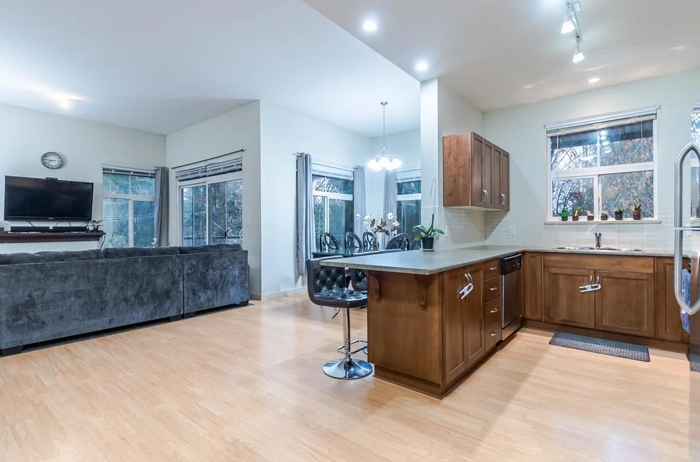 407 33338 E BOURQUIN CRESCENT, Abbotsford BC V2S 1Y1, Abbotsford BC — Residential for Sale - Photo 4