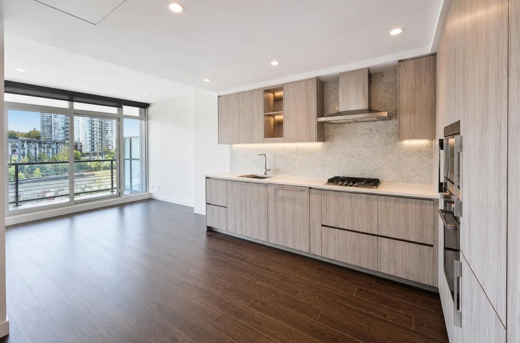 Condo for sale at 407 4720 Lougheed Highway Burnaby British Columbia - MLS: R3160492