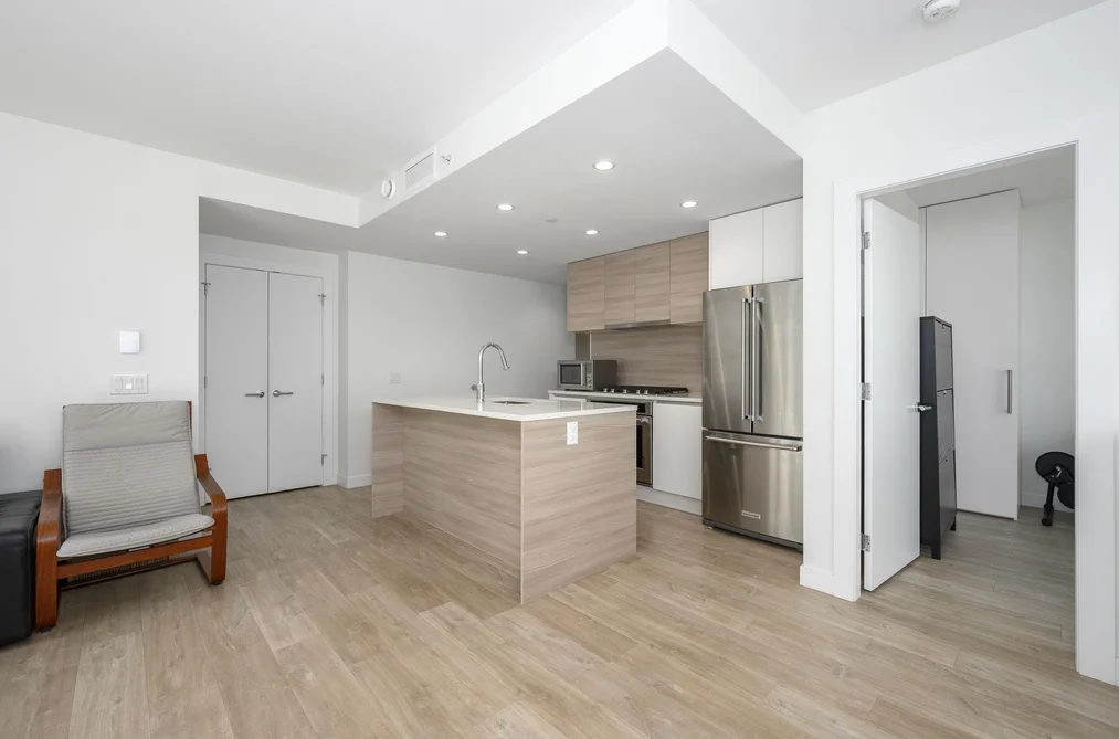 407 525 FOSTER AVENUE, Coquitlam BC V3J 0H6, Coquitlam BC — Residential for Sale - Photo 5