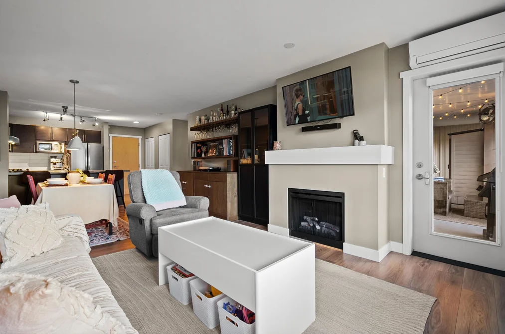 Condo for sale at 407 700 Klahanie Drive Port Moody British Columbia - MLS: R3162954