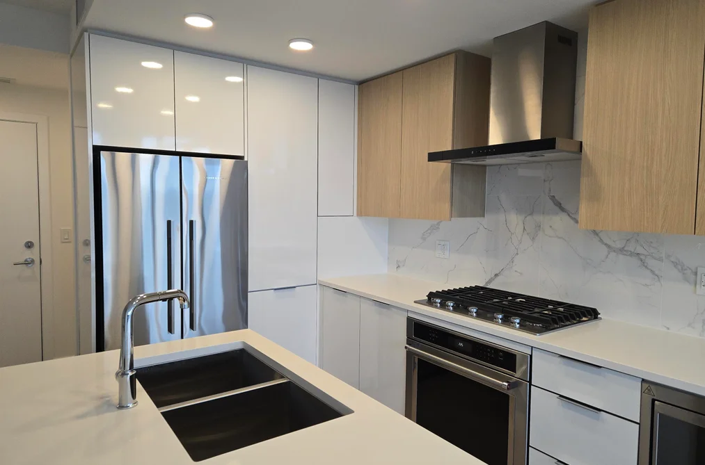 Condo for sale at 407 7769 Park Crescent Burnaby British Columbia - MLS: R3066439