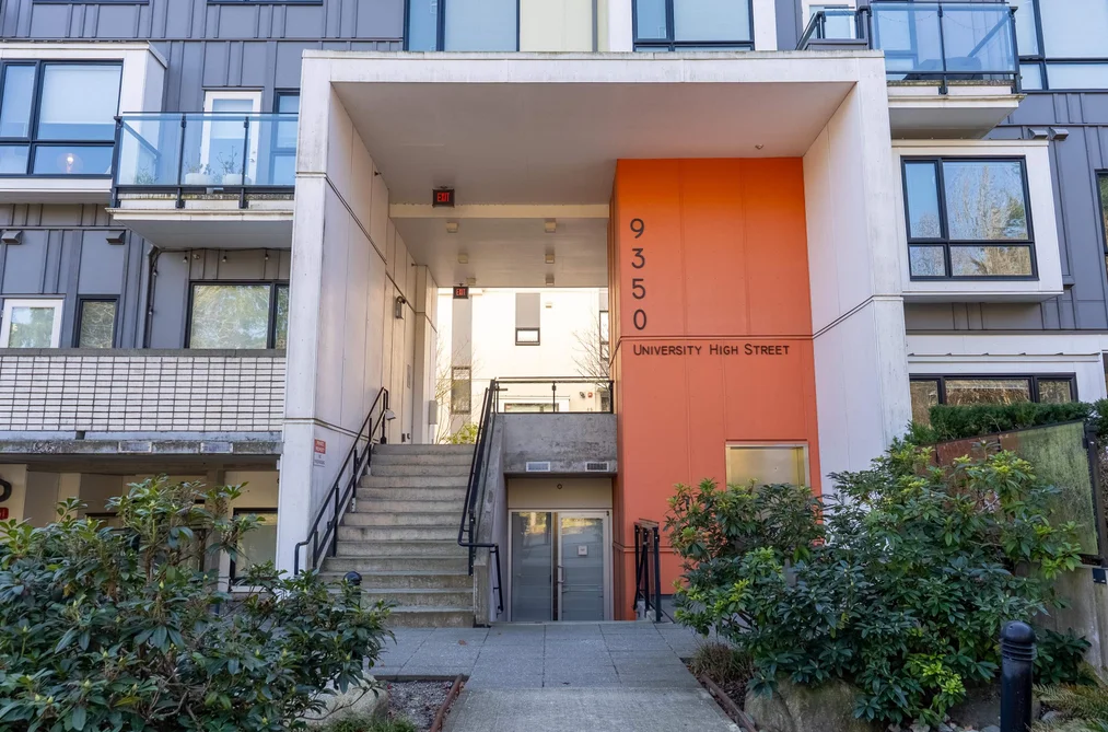 Townhouse for sale at 407 9350 University High Street Burnaby British Columbia - MLS: R3125965