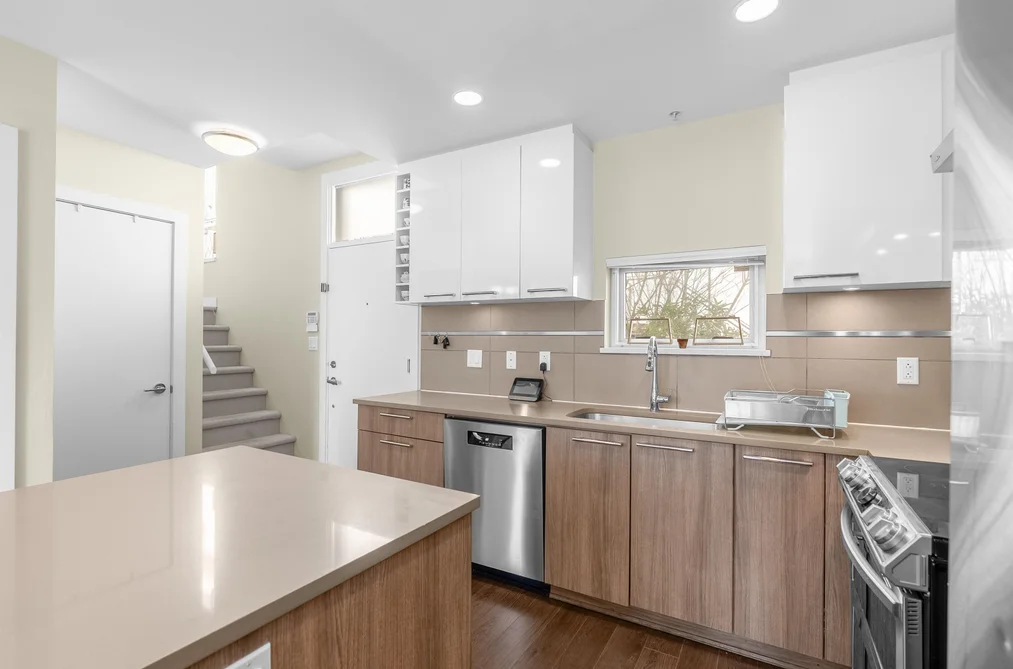407 9350 UNIVERSITY HIGH STREET, Burnaby BC V5A 0B6, Burnaby BC — Residential for Sale - Photo 4