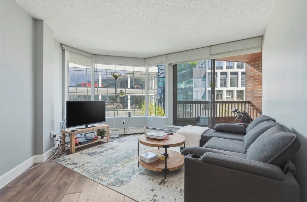 Condo for sale at 407 950 Drake Street Vancouver British Columbia - MLS: R3119293