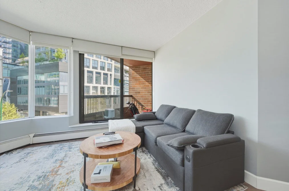 407 950 DRAKE STREET, Vancouver BC V6Z 2B9, Vancouver BC — Residential for Sale - Photo 2