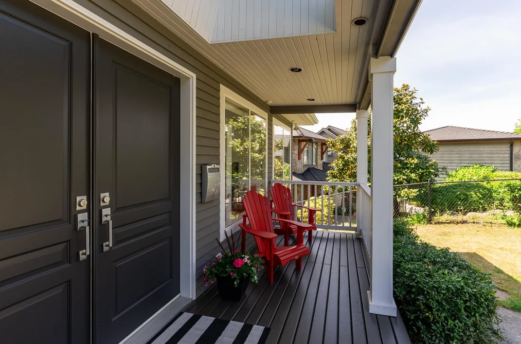 407 BRAND STREET, North Vancouver BC V7N 4G4, North Vancouver BC — Residential for Sale - Photo 2