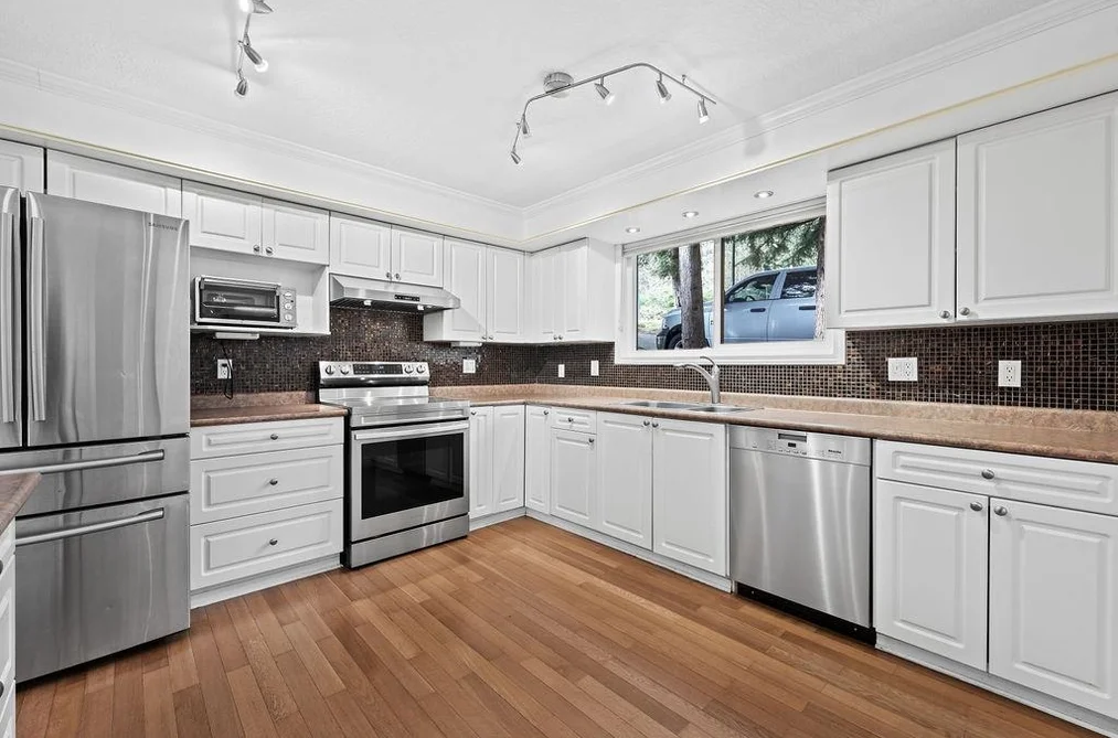 407 DARTMOOR DRIVE, Coquitlam BC V3K 5V3, Coquitlam BC — Residential for Sale - Photo 3