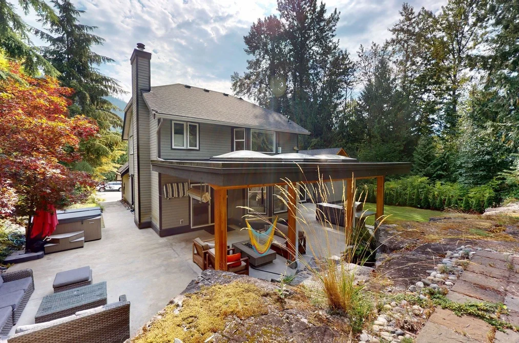 House for sale at 40735 Thunderbird Ridge Squamish British Columbia - MLS: R3126417