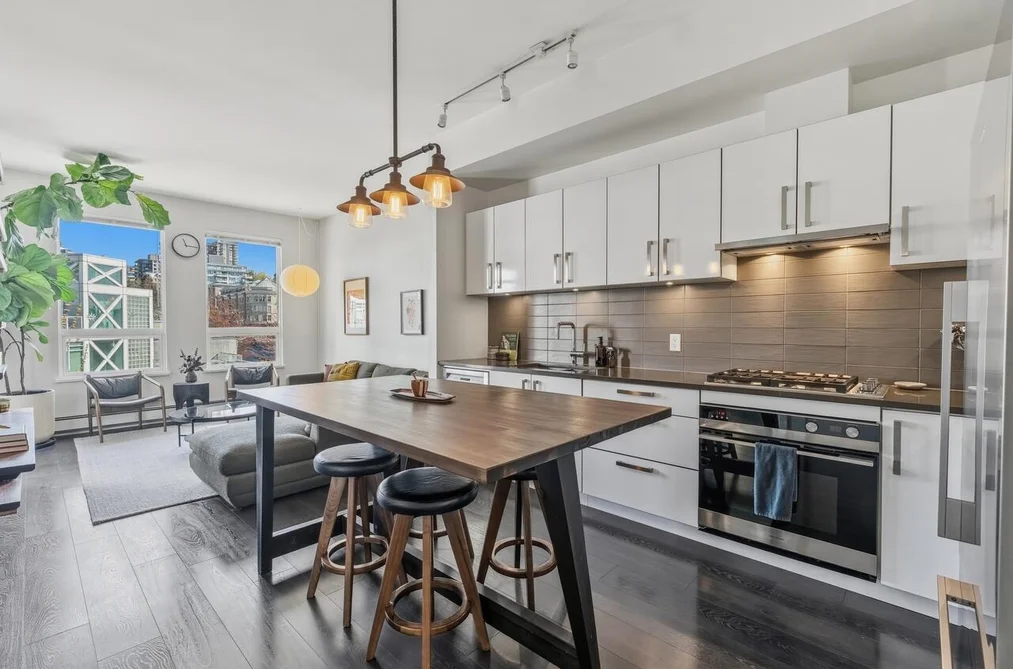 Condo for sale at 408 105 W 2nd Street North Vancouver British Columbia - MLS: R3111353