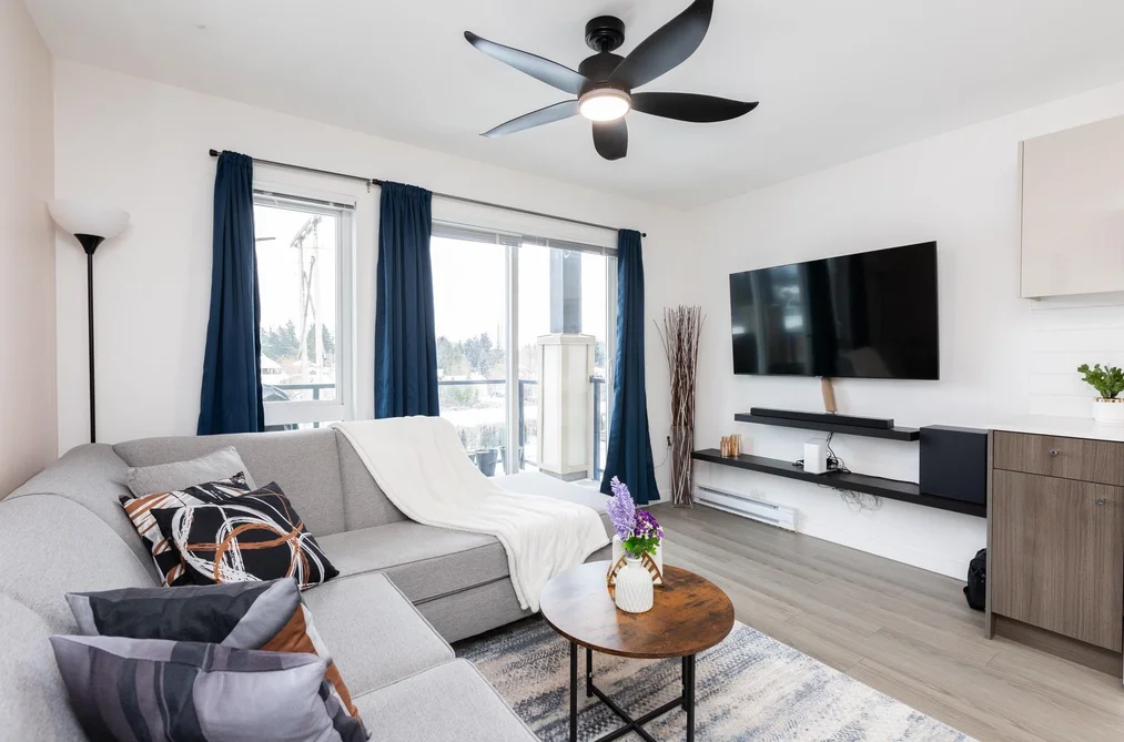 Condo for sale at 408 10688 140 Street Surrey British Columbia - MLS: R3074992