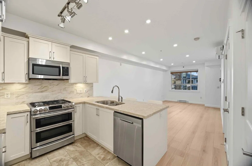 14588 Mcdougall Dr Unit 408, Surrey, BC - MLS: R3174285