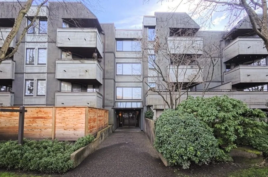Condo for sale at 408 1476 W 10th Avenue Vancouver British Columbia - MLS: R3106004