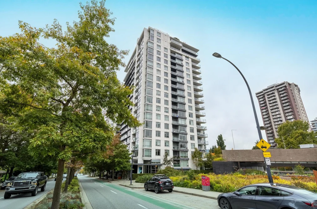 Condo for sale at 408 158 W 13th Street North Vancouver British Columbia - MLS: R3170143