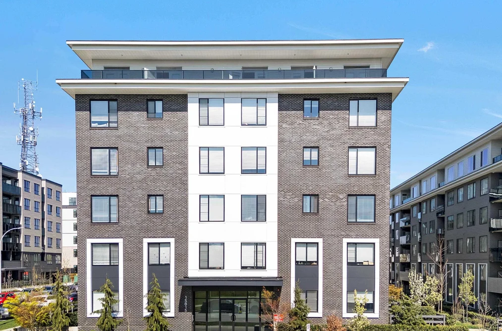 Condo for sale at 408 15815 85 Avenue Surrey British Columbia - MLS: R3106996