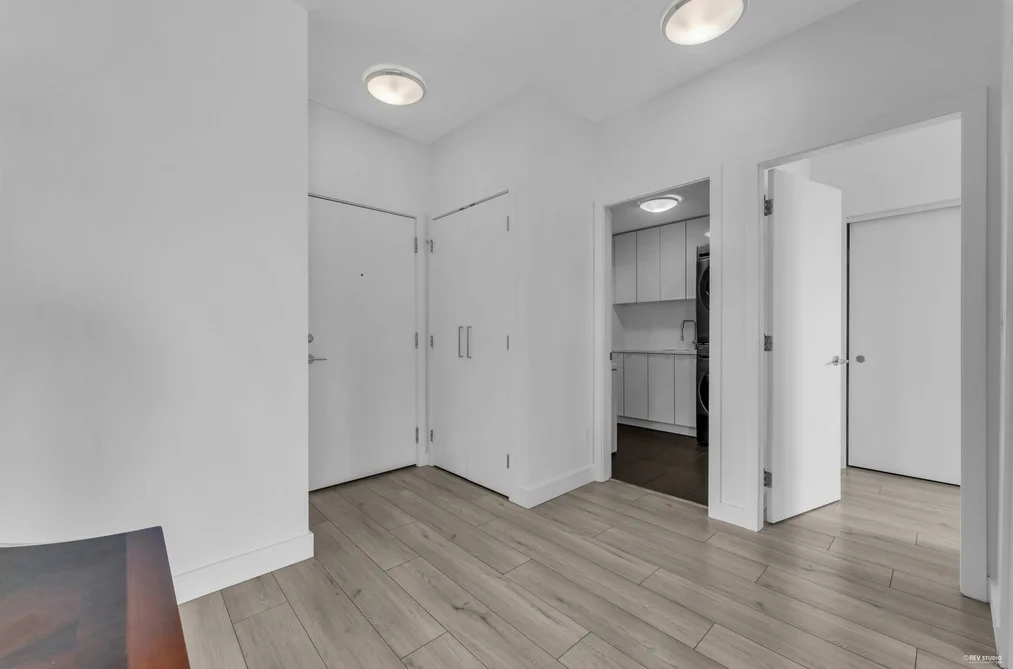 408 1621 HAMILTON AVENUE, North Vancouver BC V7P 0B6, North Vancouver BC — Residential for Sale - Photo 3