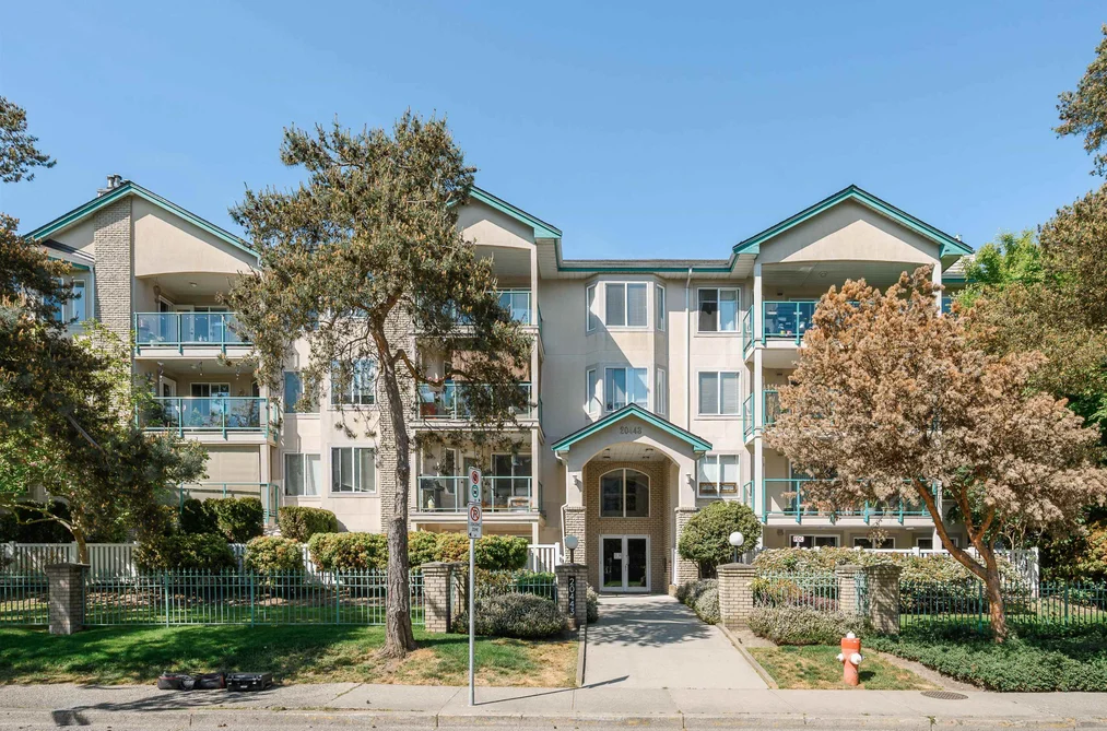 Condo for sale at 408 20443 53 Avenue Langley British Columbia - MLS: R3156718