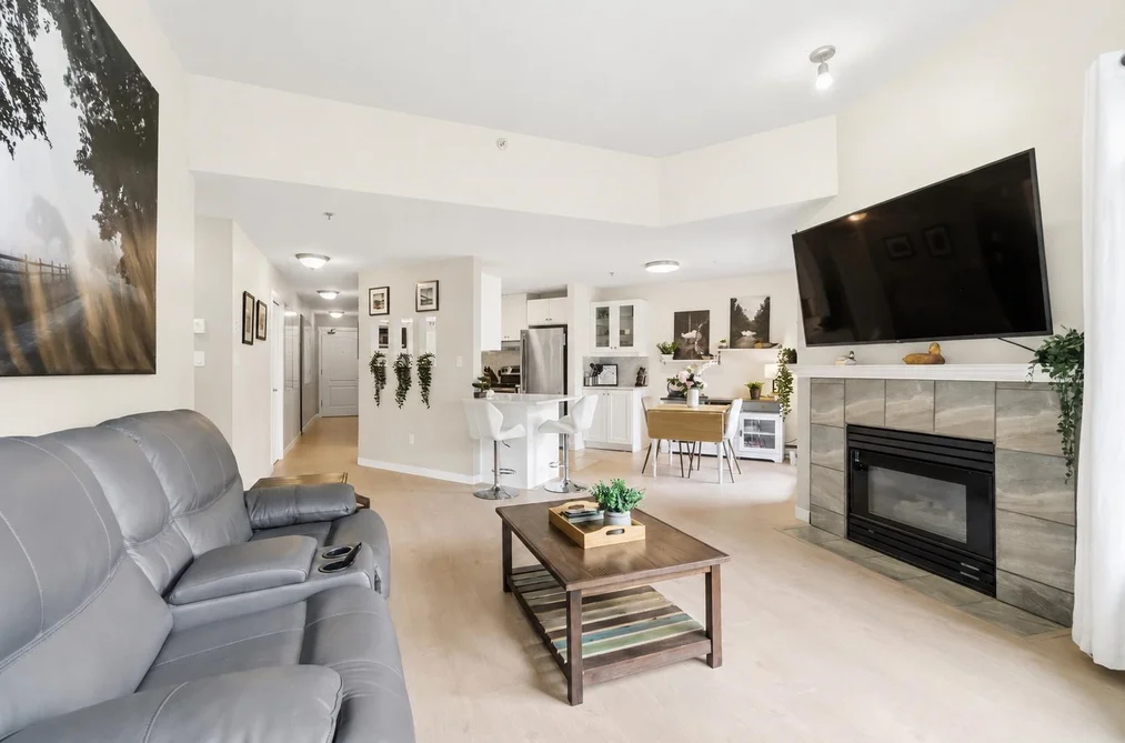 Condo for sale at 408 2551 Parkview Lane Port Coquitlam British Columbia - MLS: R3150710