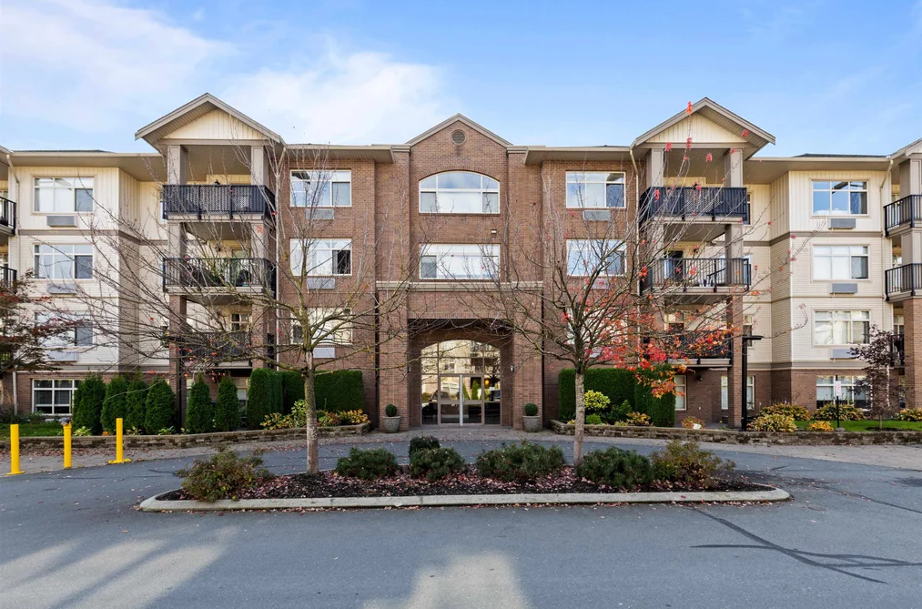 Condo for sale at 408 45753 Stevenson Road Chilliwack British Columbia - MLS: R3118793