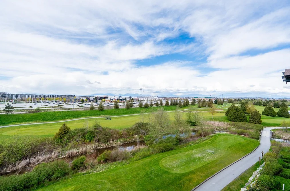 Condo for sale at 408 4977 Springs Boulevard Delta British Columbia - MLS: R3161544