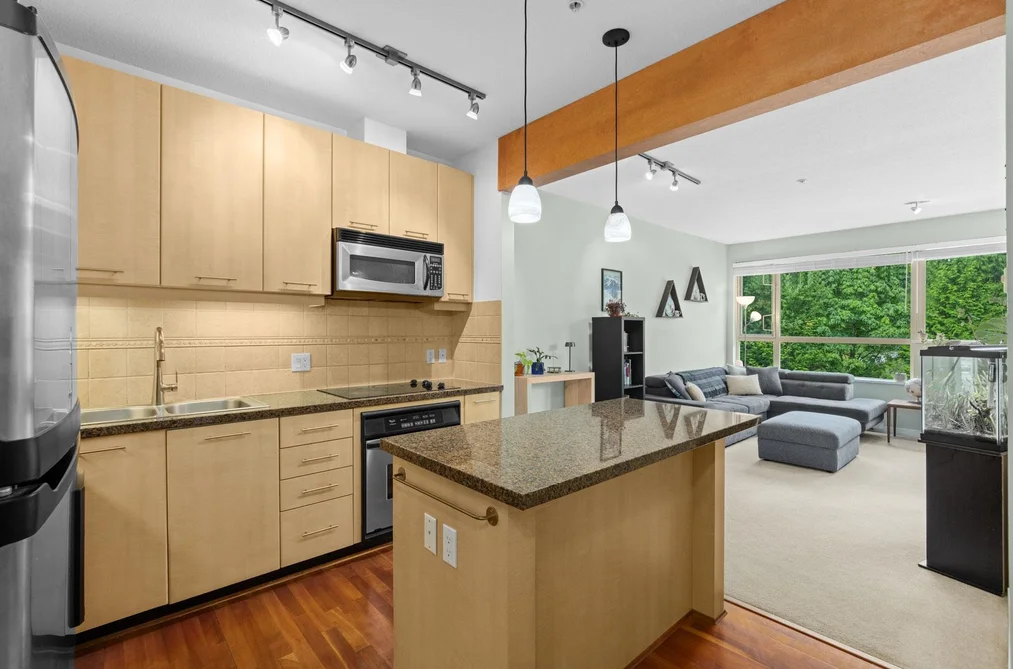 Condo for sale at 408 560 Ravenwoods Drive North Vancouver British Columbia - MLS: R3156420