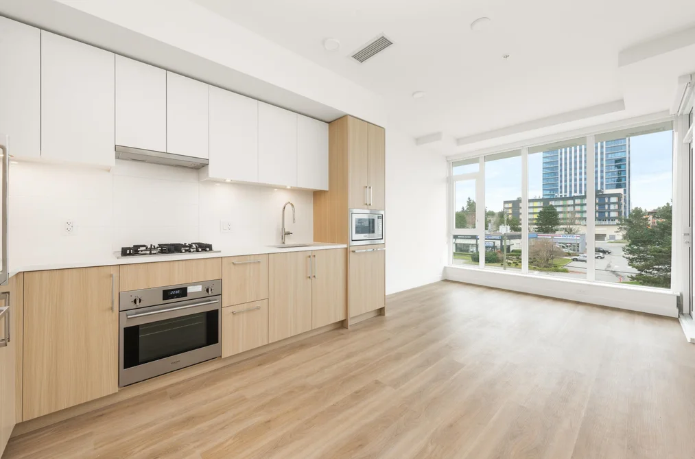 Condo for sale at 408 9675 King George Boulevard Surrey British Columbia - MLS: R3125885