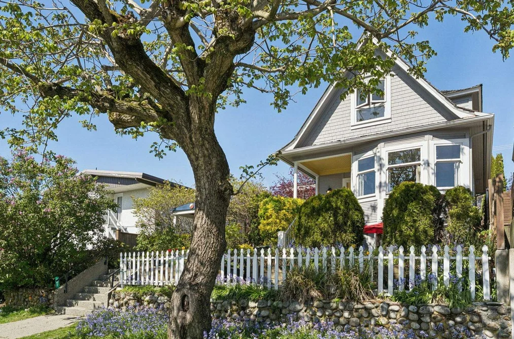 408 E 2ND STREET, North Vancouver BC V7L 1C8, North Vancouver BC — Residential for Sale - Photo 3