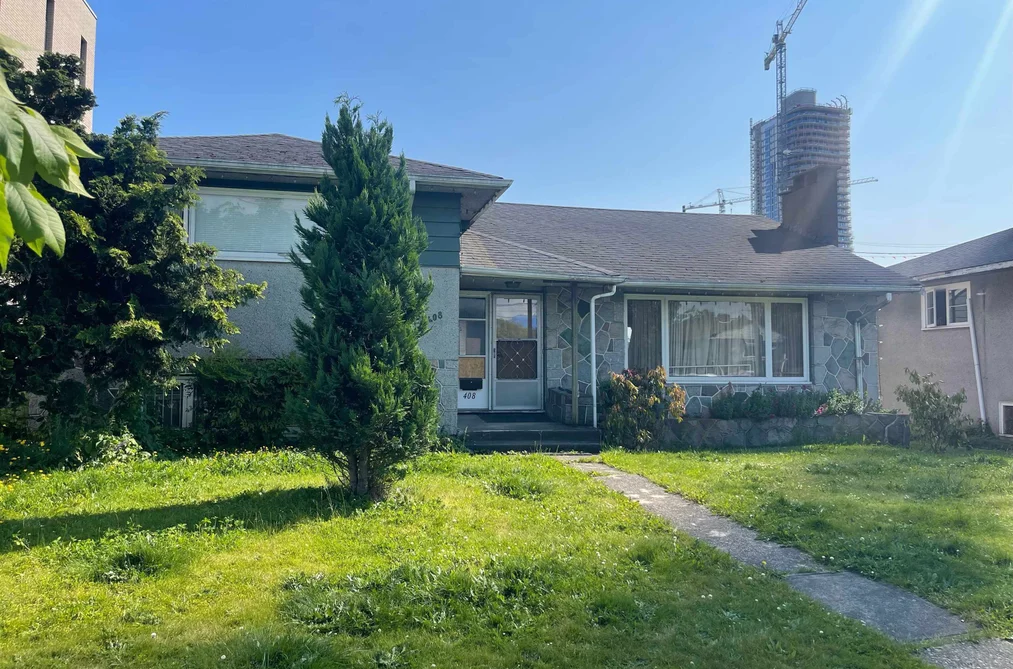 House for sale at 408 W 41st Avenue Vancouver British Columbia - MLS: R3106759