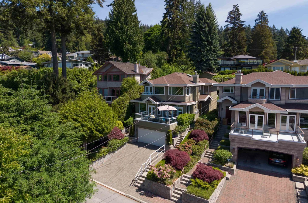 4080 ST. PAULS AVENUE, North Vancouver BC V7N 1T5, North Vancouver BC — Residential for Sale - Photo 2