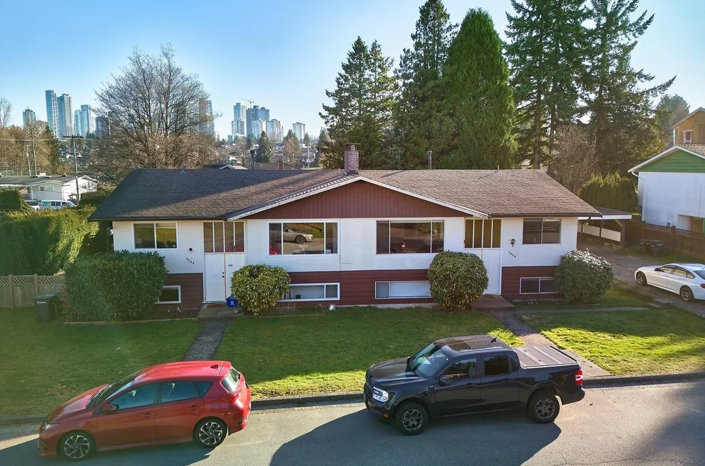 4086/ 4088 LISTER COURT, Burnaby BC V5G 2C2, Burnaby BC — Residential for Sale - Photo 2