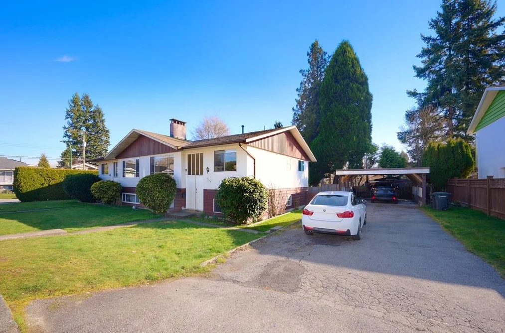 4086 LISTER COURT, Burnaby BC V5G 2C2, Burnaby BC — Residential Income for Sale - Photo 2