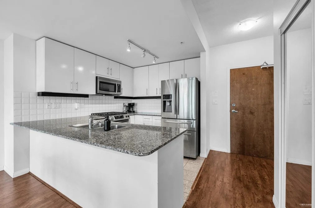 409 100 E ESPLANADE STREET, North Vancouver BC V7L 4V1, North Vancouver BC — Residential for Sale - Photo 4