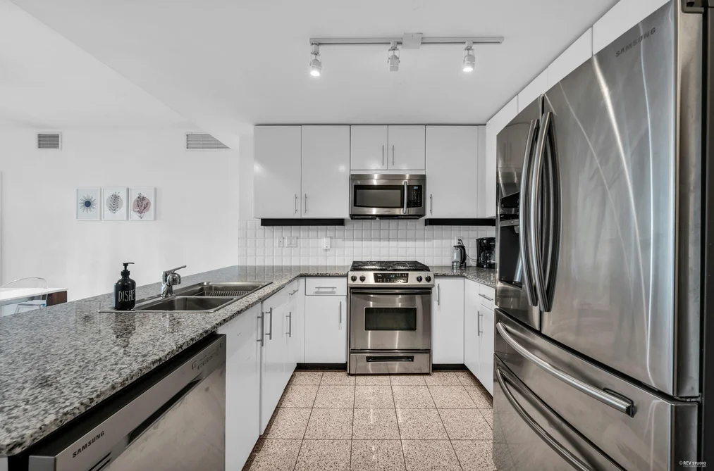 409 100 E ESPLANADE STREET, North Vancouver BC V7L 4V1, North Vancouver BC — Residential for Sale - Photo 5