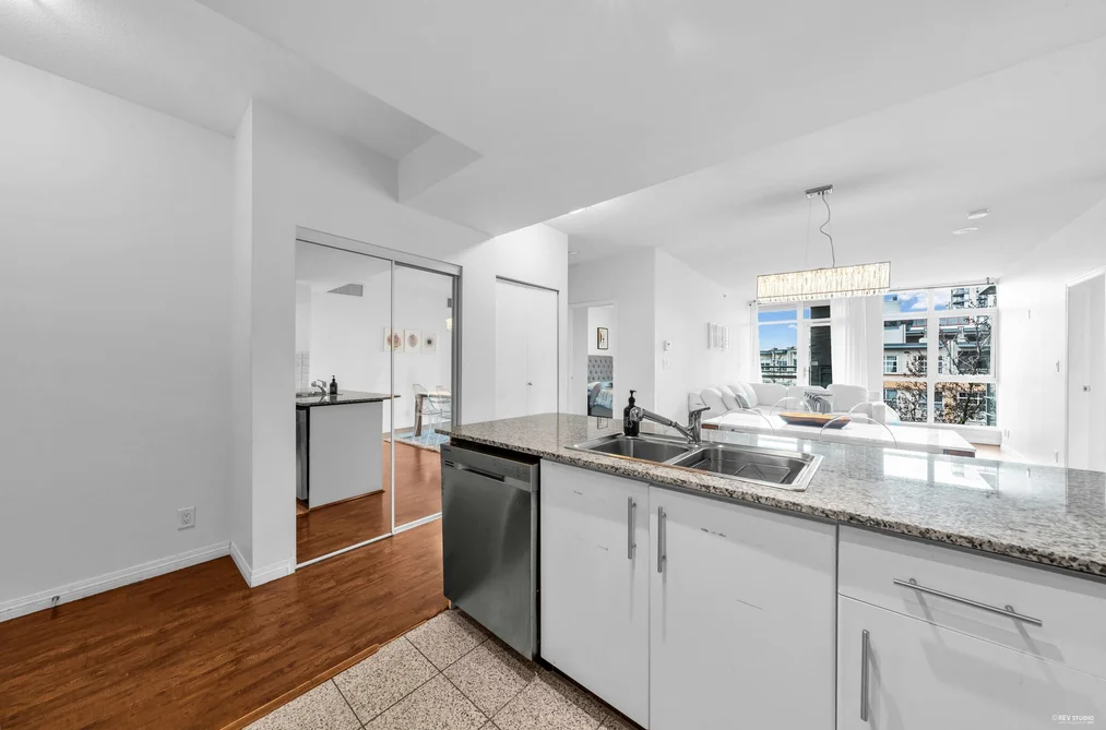 409 100 E ESPLANADE STREET, North Vancouver BC V7L 4V1, North Vancouver BC — Residential for Sale - Photo 6