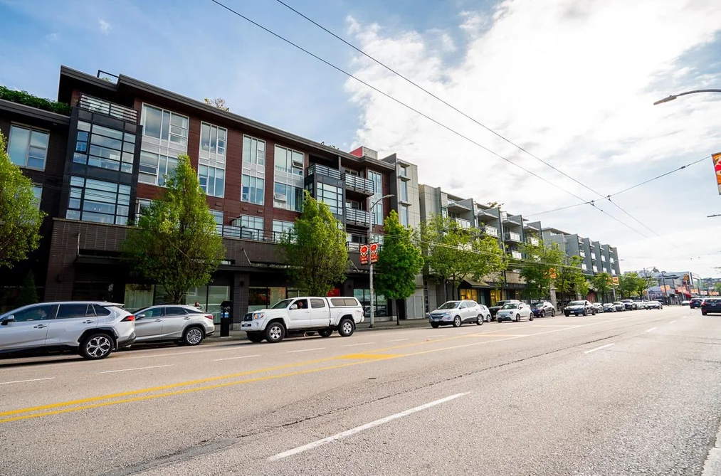 Condo for sale at 409 1680 W 4th Avenue Vancouver British Columbia - MLS: R3121799