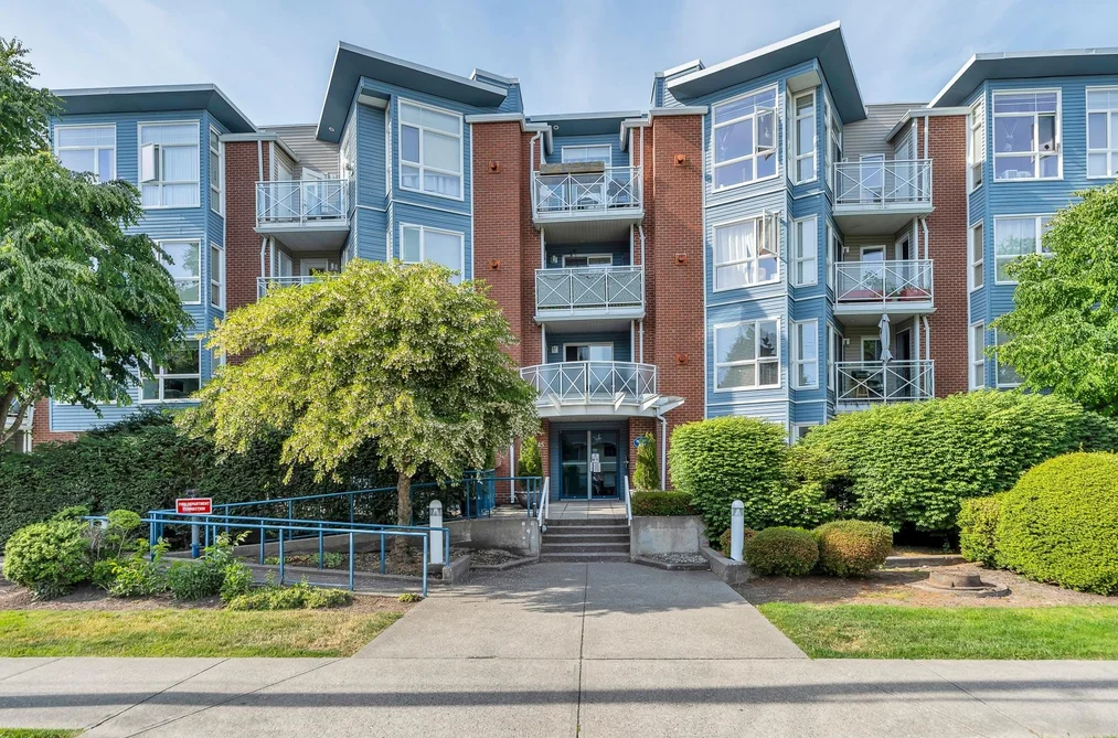 Condo for sale at 409 20245 53 Avenue Langley British Columbia - MLS: R3094978