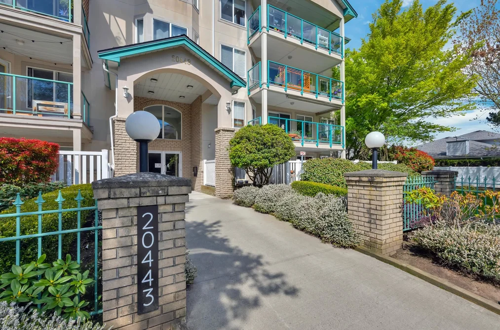 409 20443 53 AVENUE, Langley BC V3A 7A6, Langley BC — Residential for Sale - Photo 2