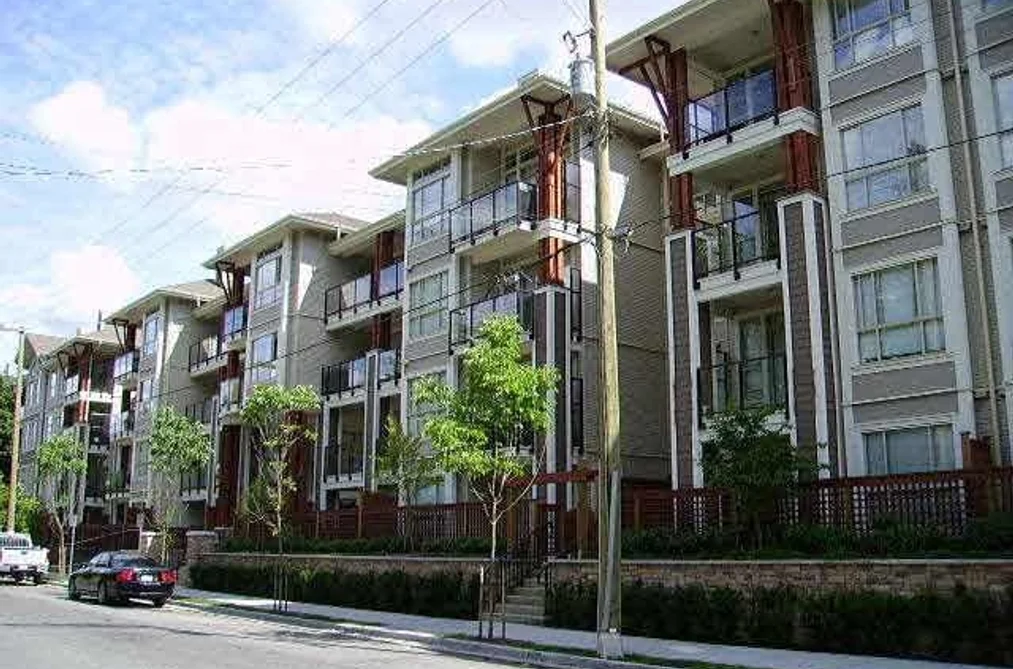 Condo for sale at 409 2484 Wilson Avenue Port Coquitlam British Columbia - MLS: R3072783