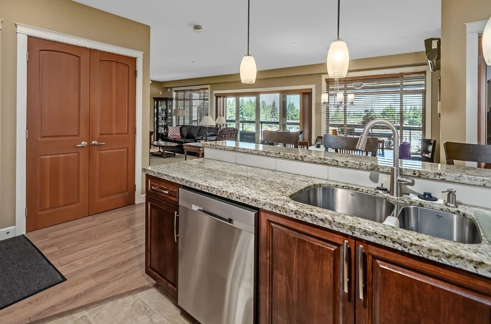 Condo for sale at 409 32445 Simon Avenue Abbotsford British Columbia - MLS: R3129724
