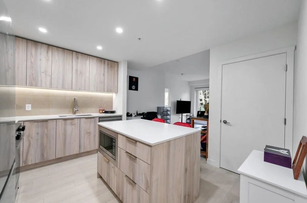 409 3596 MALSUM DRIVE, North Vancouver BC V7G 0B5, North Vancouver BC — Residential for Sale - Photo 2