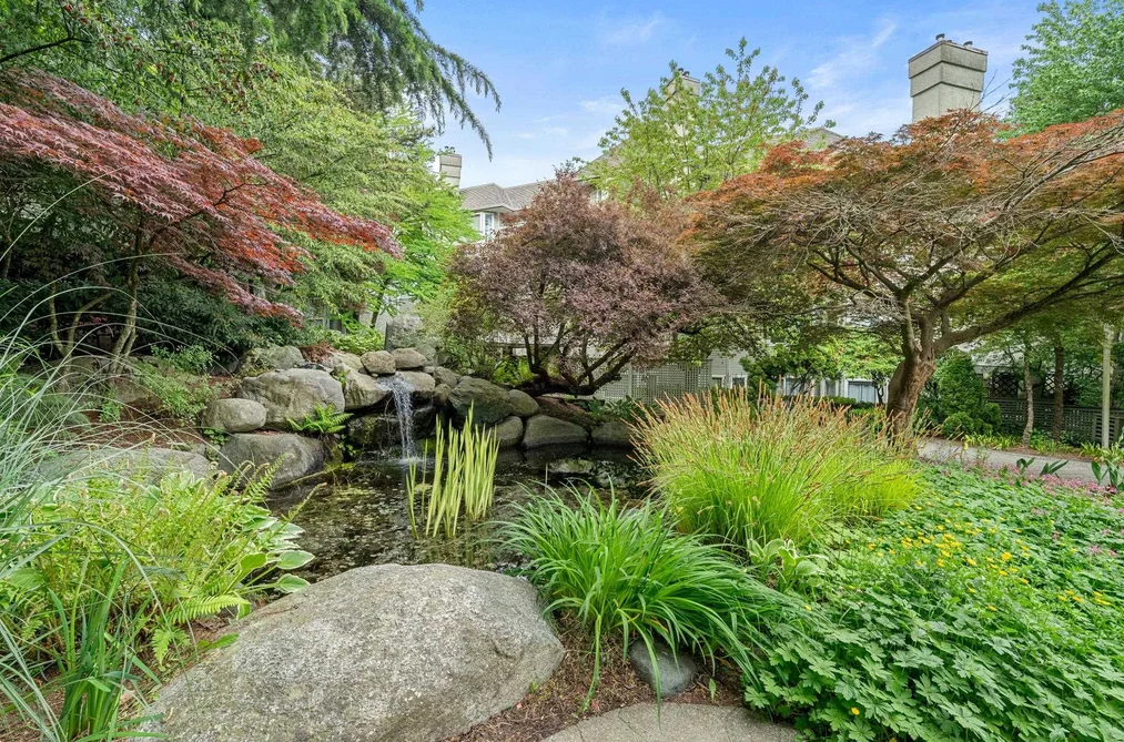 409 3738 NORFOLK STREET, Burnaby BC V5G 4V4, Burnaby BC — Residential for Sale - Photo 2