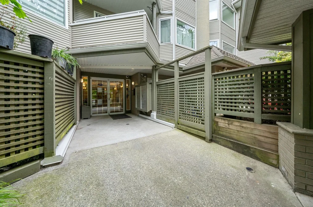 409 3738 NORFOLK STREET, Burnaby BC V5G 4V4, Burnaby BC — Residential for Sale - Photo 3