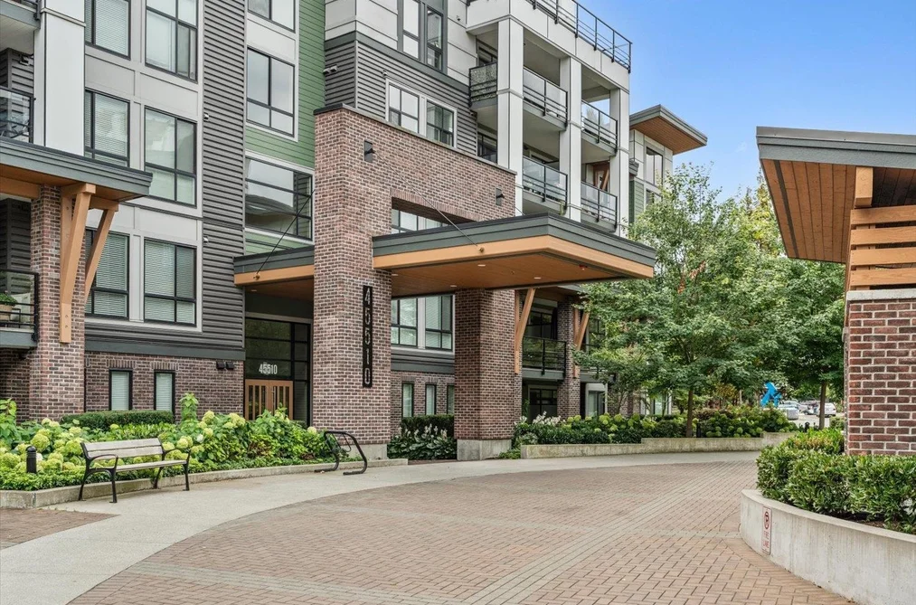 Condo for sale at 409 45510 Market Way Chilliwack British Columbia - MLS: R3159989