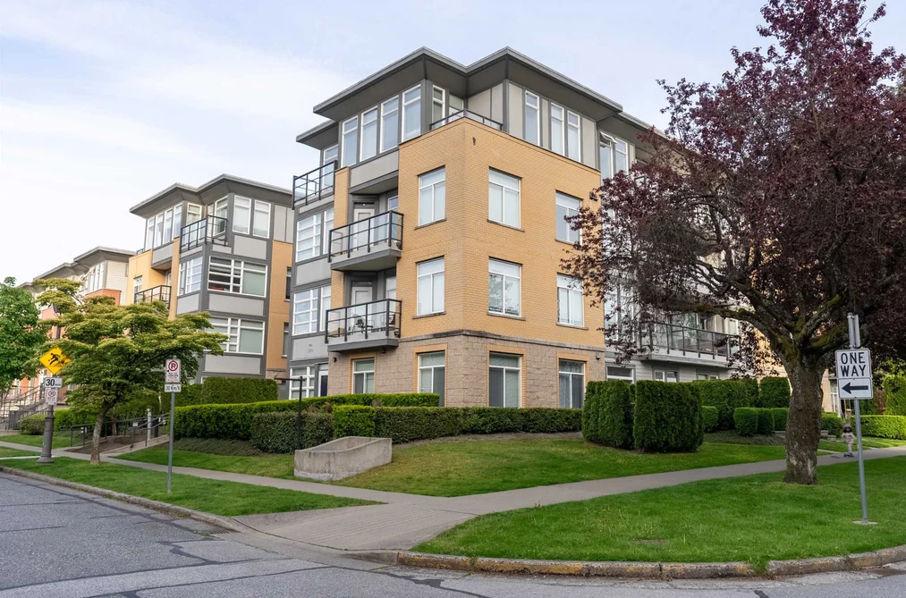 Condo for sale at 409 5692 Kings Road Vancouver British Columbia - MLS: R3111592