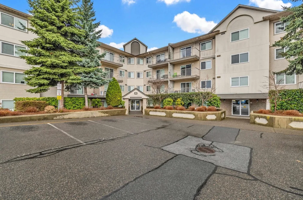 409 7694 EVANS ROAD, Chilliwack BC V2R 3W3, Chilliwack BC — Residential for Sale - Photo 2