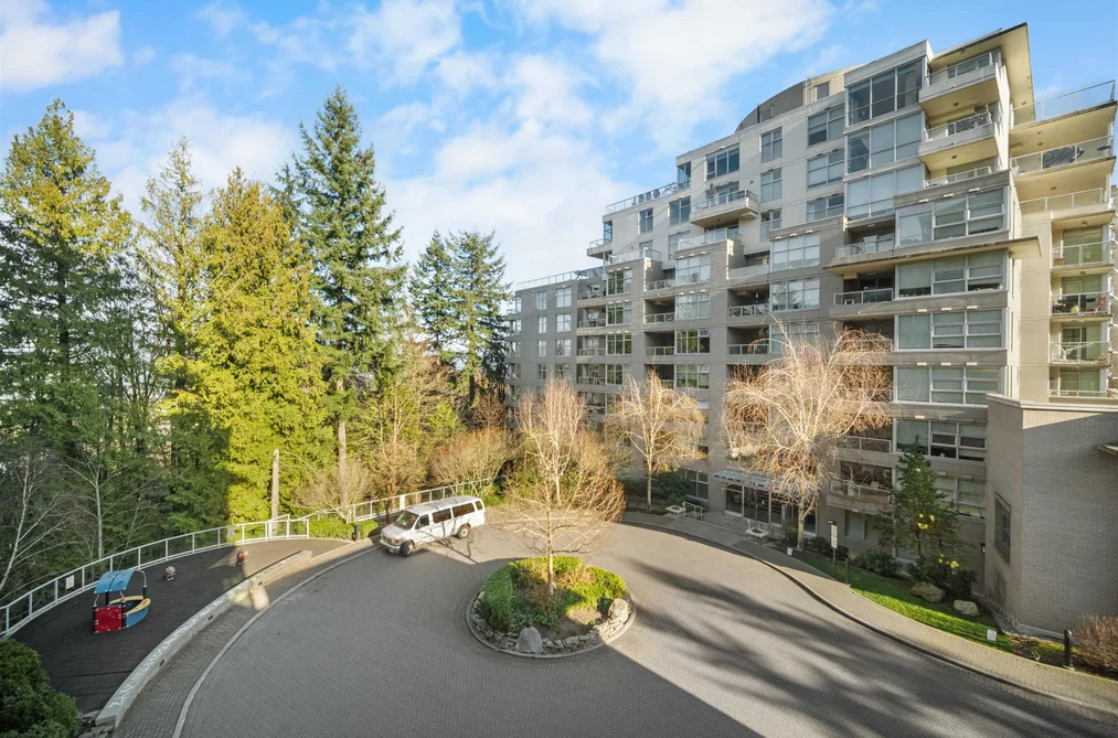 409 9232 UNIVERSITY CRESCENT, Burnaby BC V5A 0A3, Burnaby BC — Residential for Sale - Photo 2
