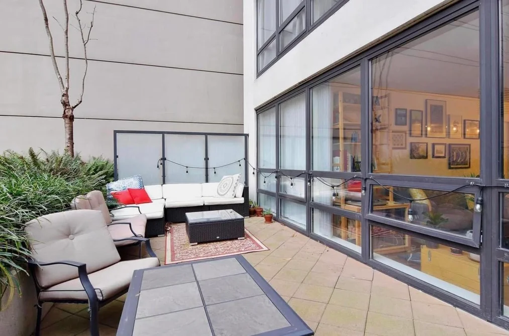 409 933 HORNBY STREET, Vancouver BC V6Z 3G4, Vancouver BC — Residential for Sale - Photo 2