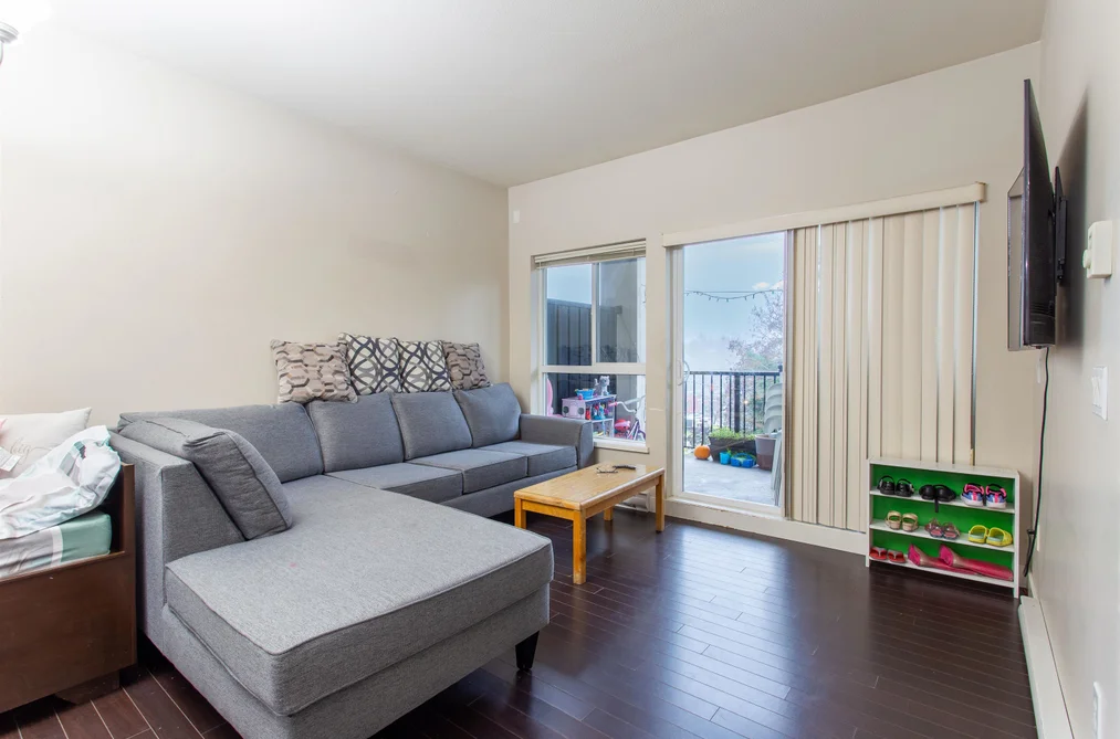 409 9655 KING GEORGE BOULEVARD, Surrey BC V3T 0C7, Surrey BC — Residential for Sale - Photo 6