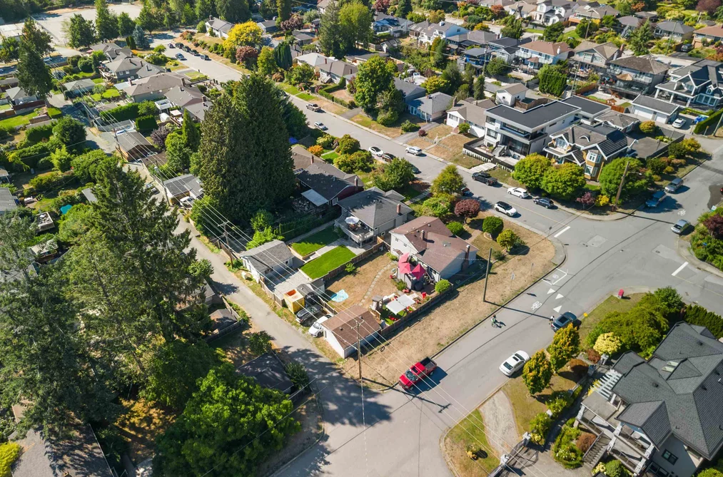 409 W 27TH STREET, North Vancouver BC V7N 2H7, North Vancouver BC — Residential for Sale — Photo 3 of 40