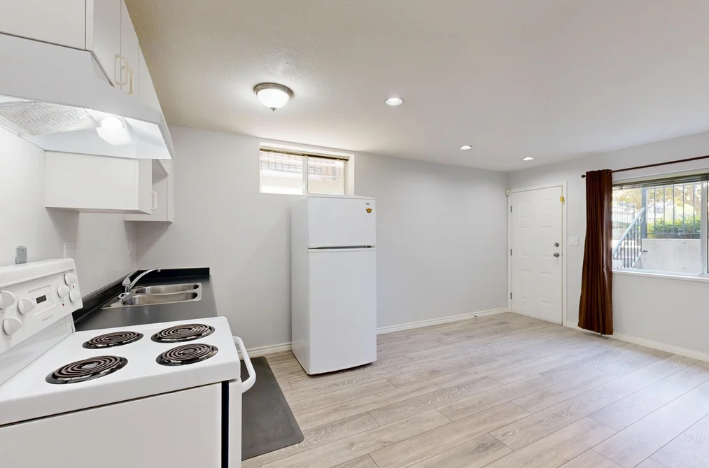 4093 NITHSDALE STREET, Burnaby BC V5G 1P5, Burnaby BC — Residential for Sale — Photo 31 of 34