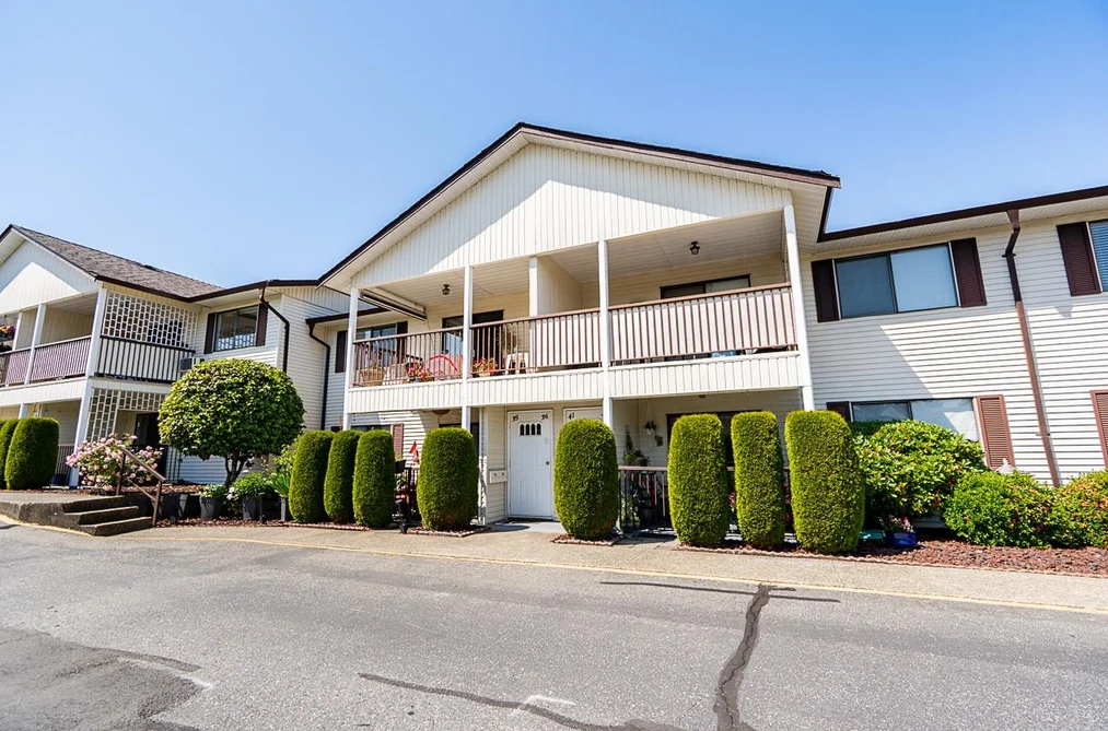 Townhouse for sale at 41 32959 George Ferguson Way Abbotsford British Columbia - MLS: R3056245